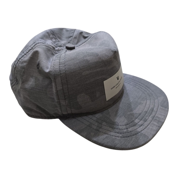 NWT Vuori Camo Hat - Picture 2 of 4